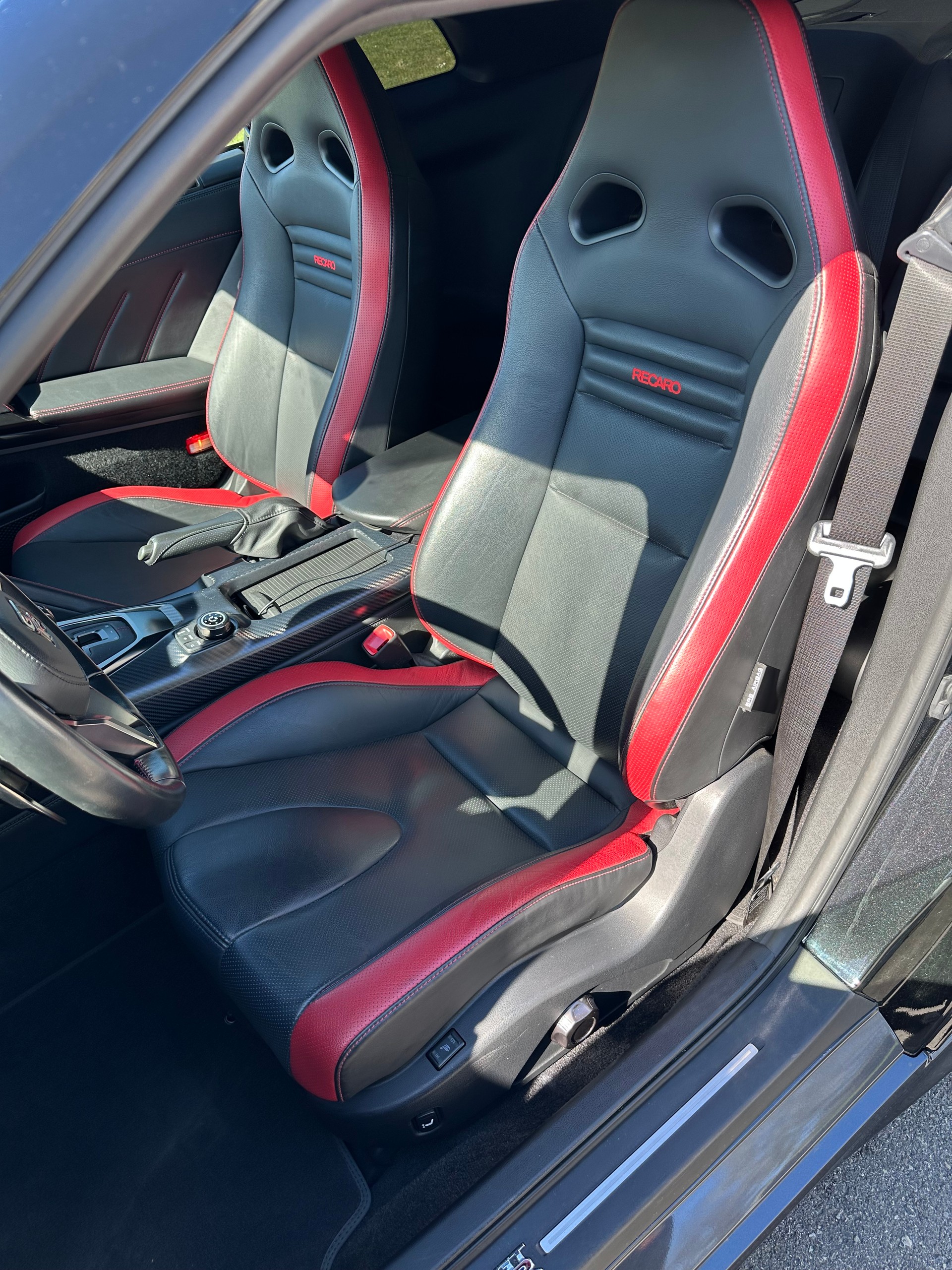 NISSAN GT-R 3.8 V6 Biturbo Black Edition-image-11