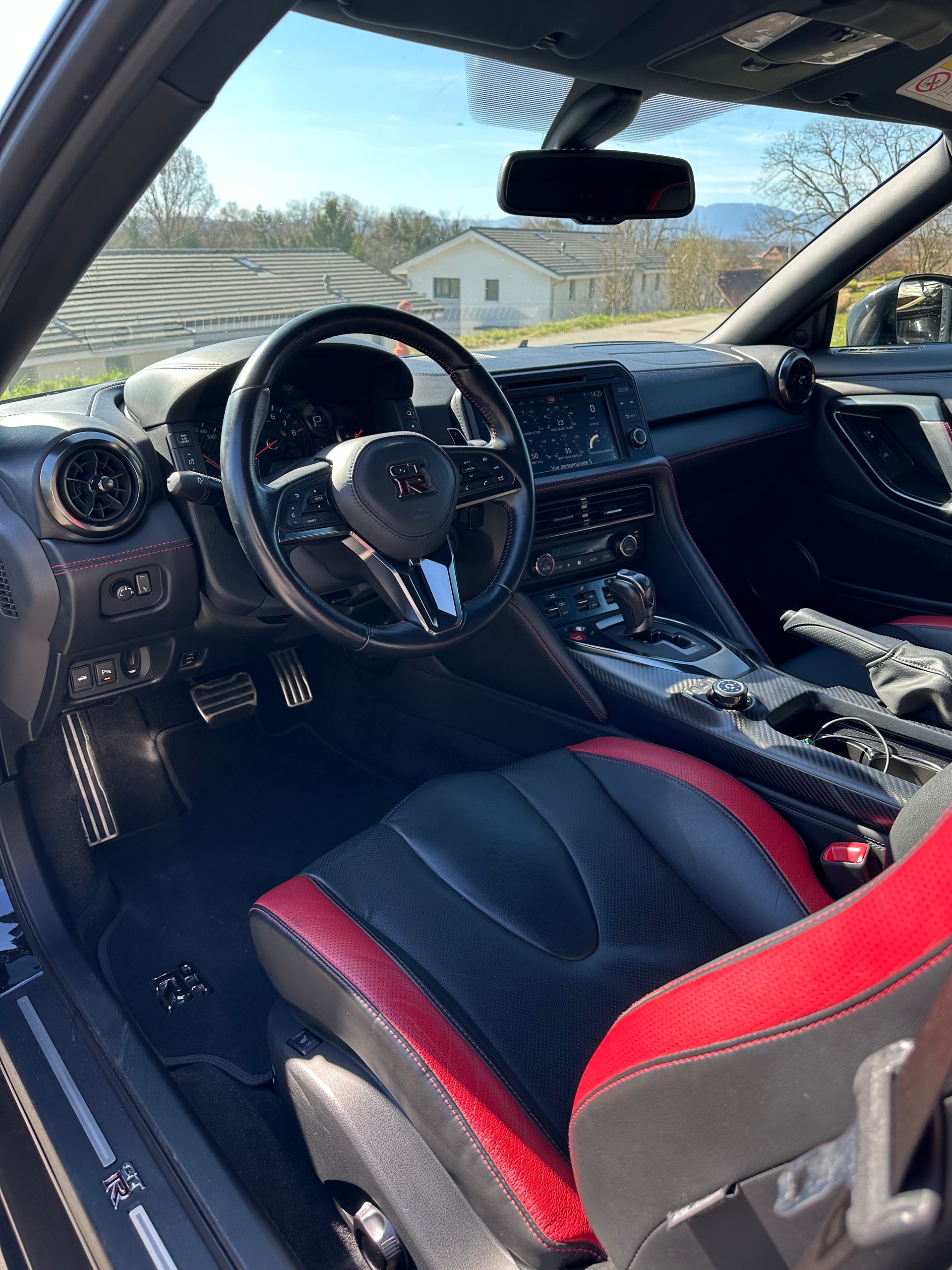 NISSAN GT-R 3.8 V6 Biturbo Black Edition-image-9