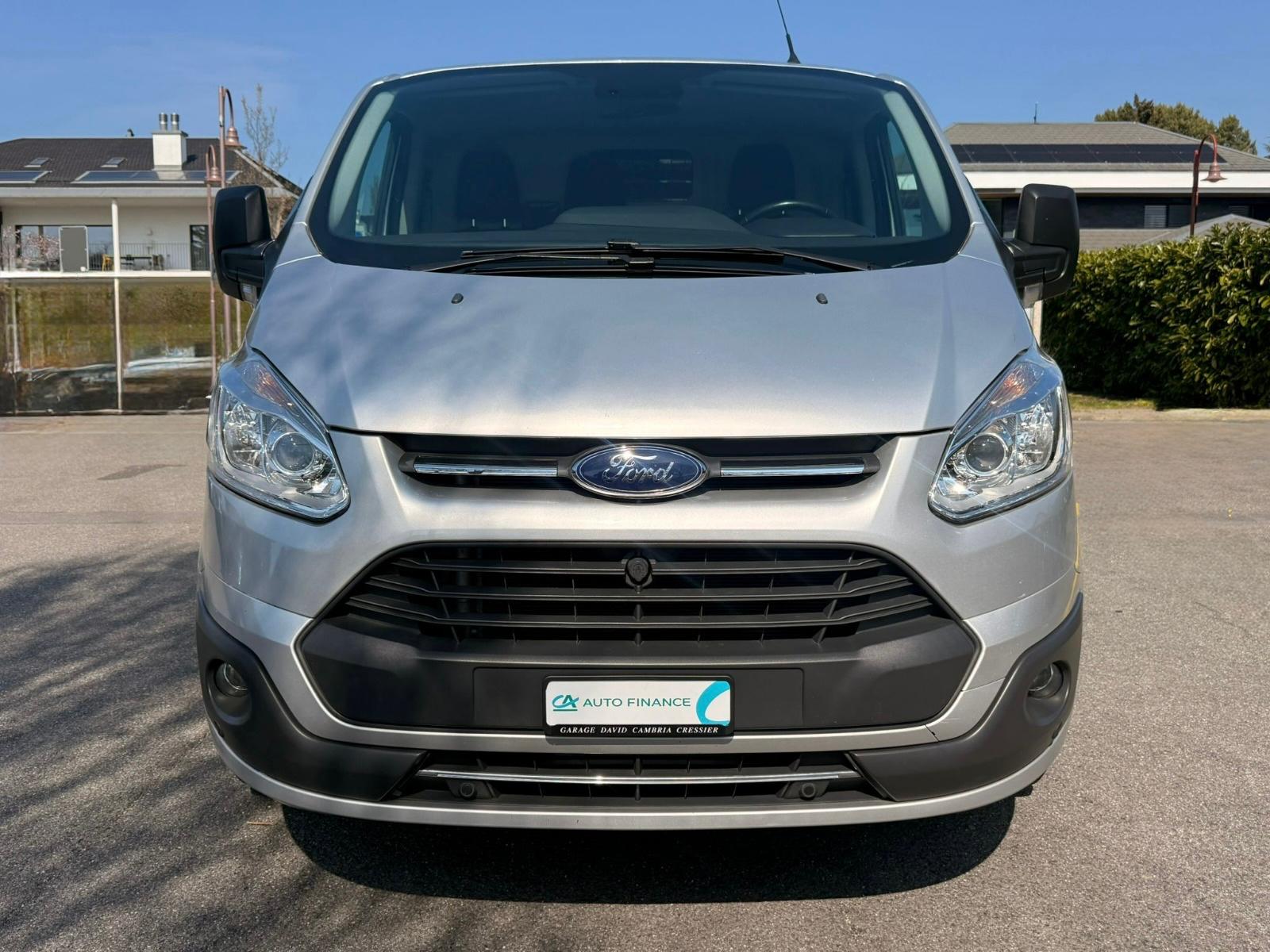 FORD Transit Custom Van 290 L1H1 Ambiente-image-1