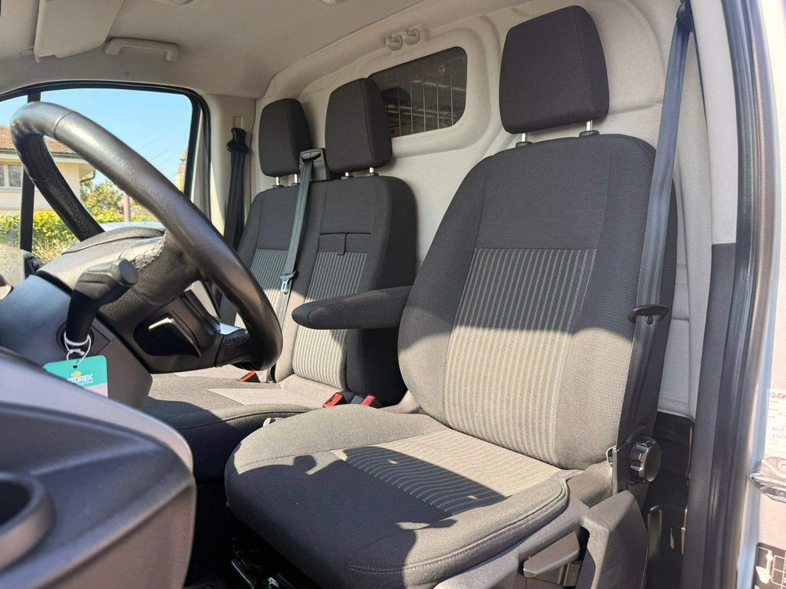FORD Transit Custom Van 290 L1H1 Ambiente-image-21