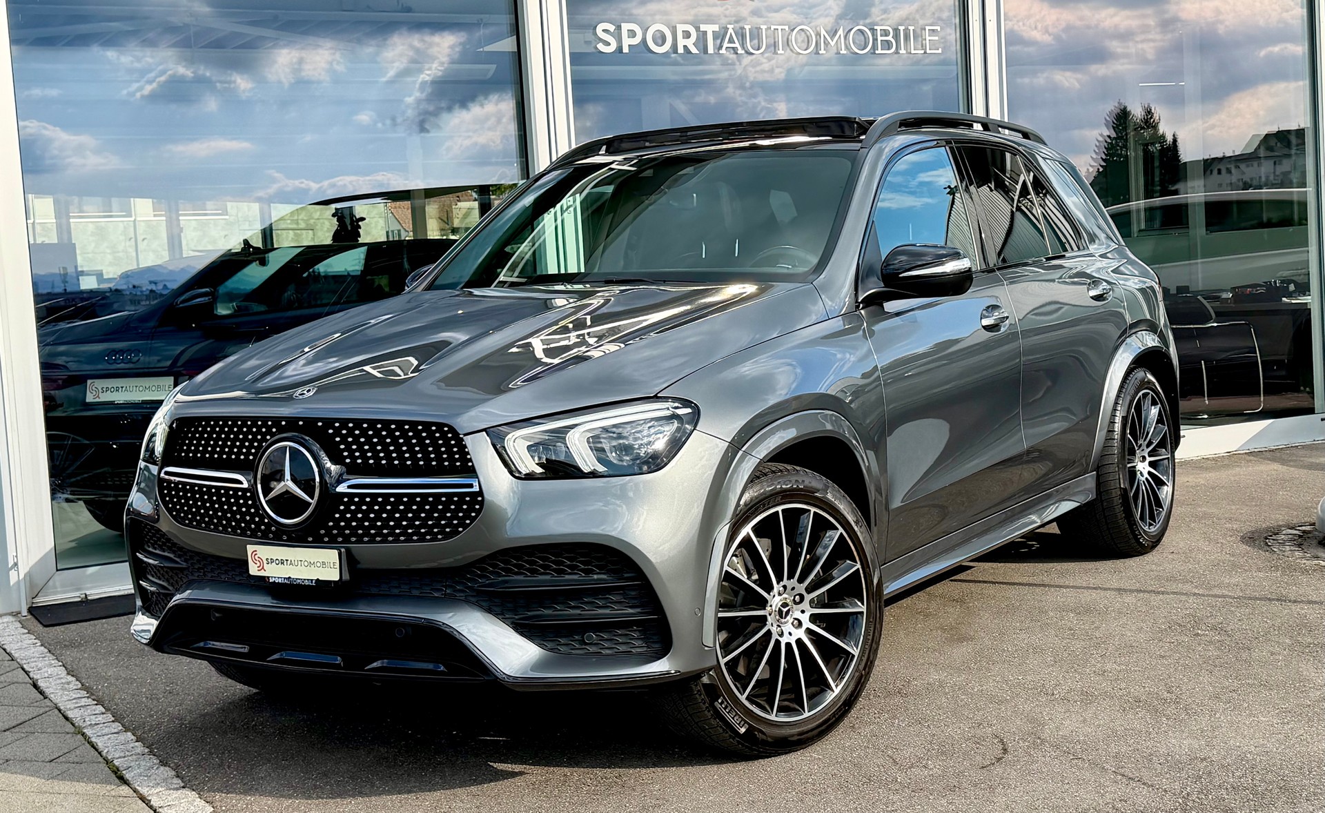 MERCEDES-BENZ GLE 300 d 4Matic AMG Line 9G-Tronic-image-1