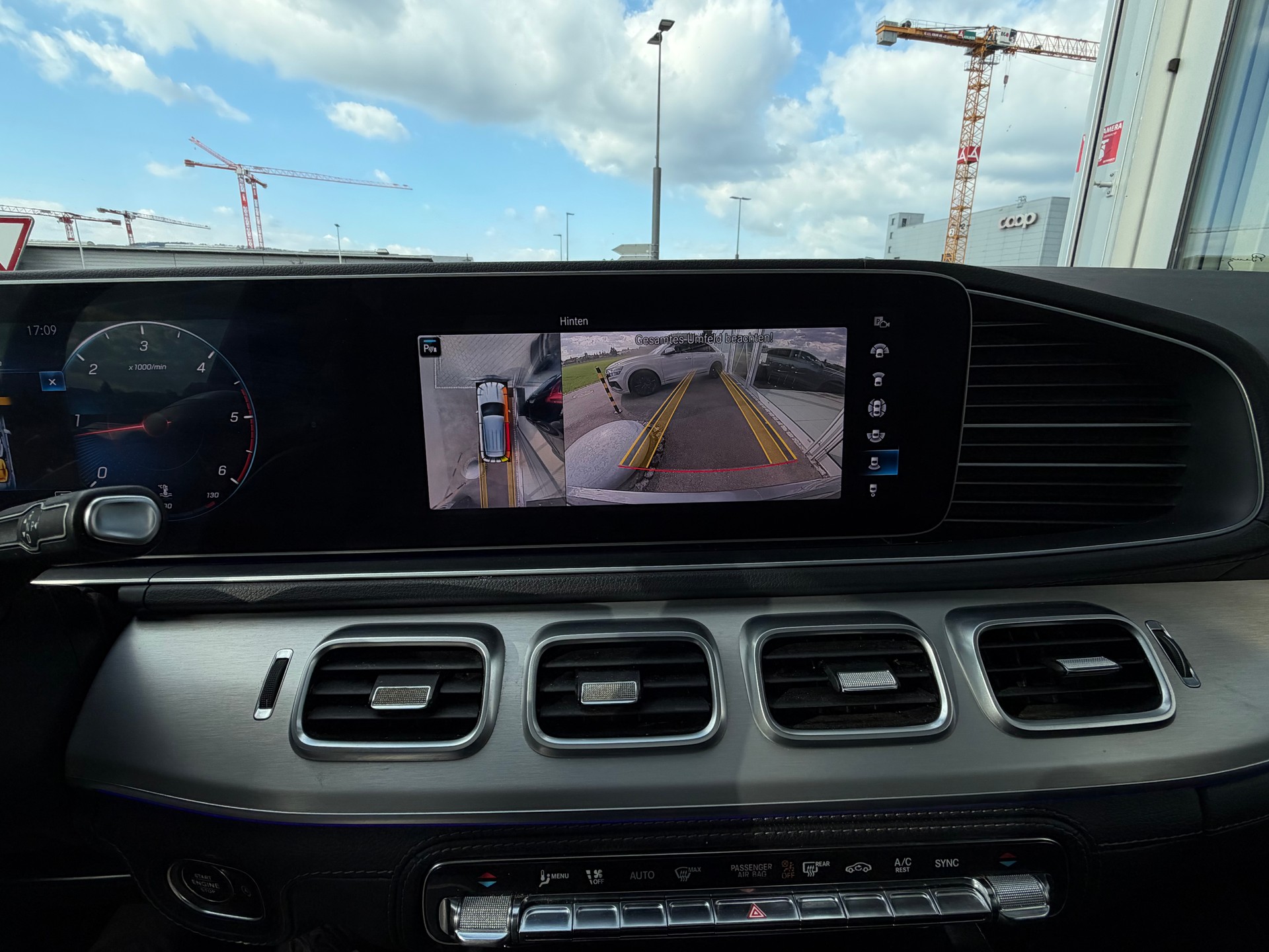 MERCEDES-BENZ GLE 300 d 4Matic AMG Line 9G-Tronic-image-19