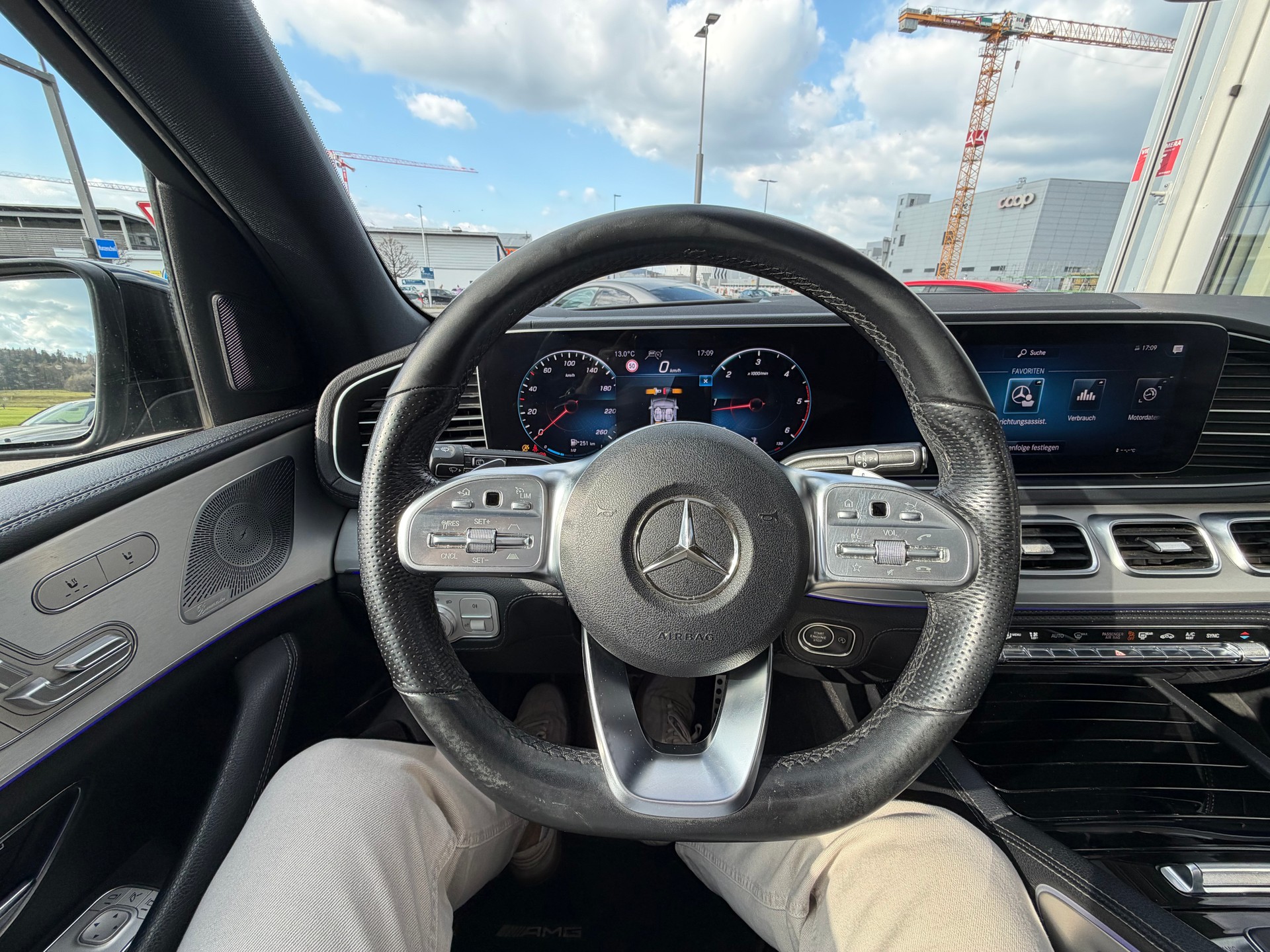 MERCEDES-BENZ GLE 300 d 4Matic AMG Line 9G-Tronic-image-17