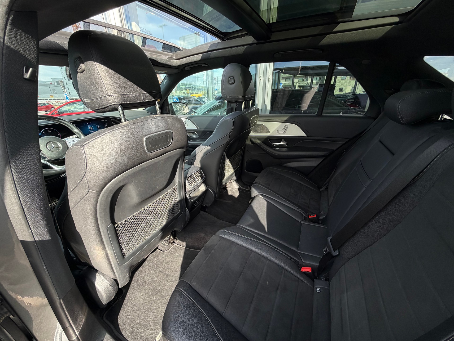 MERCEDES-BENZ GLE 300 d 4Matic AMG Line 9G-Tronic-image-9