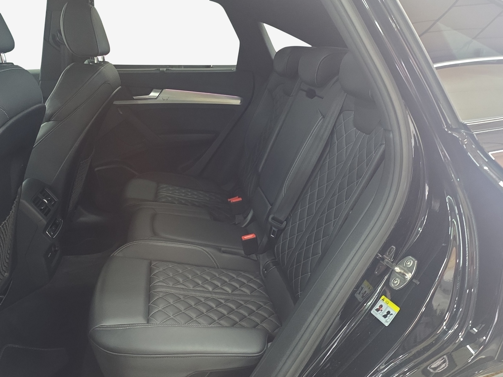 AUDI Q5 Sportback 50 TFSI e PHEV S line quattro S-tronic-image-12