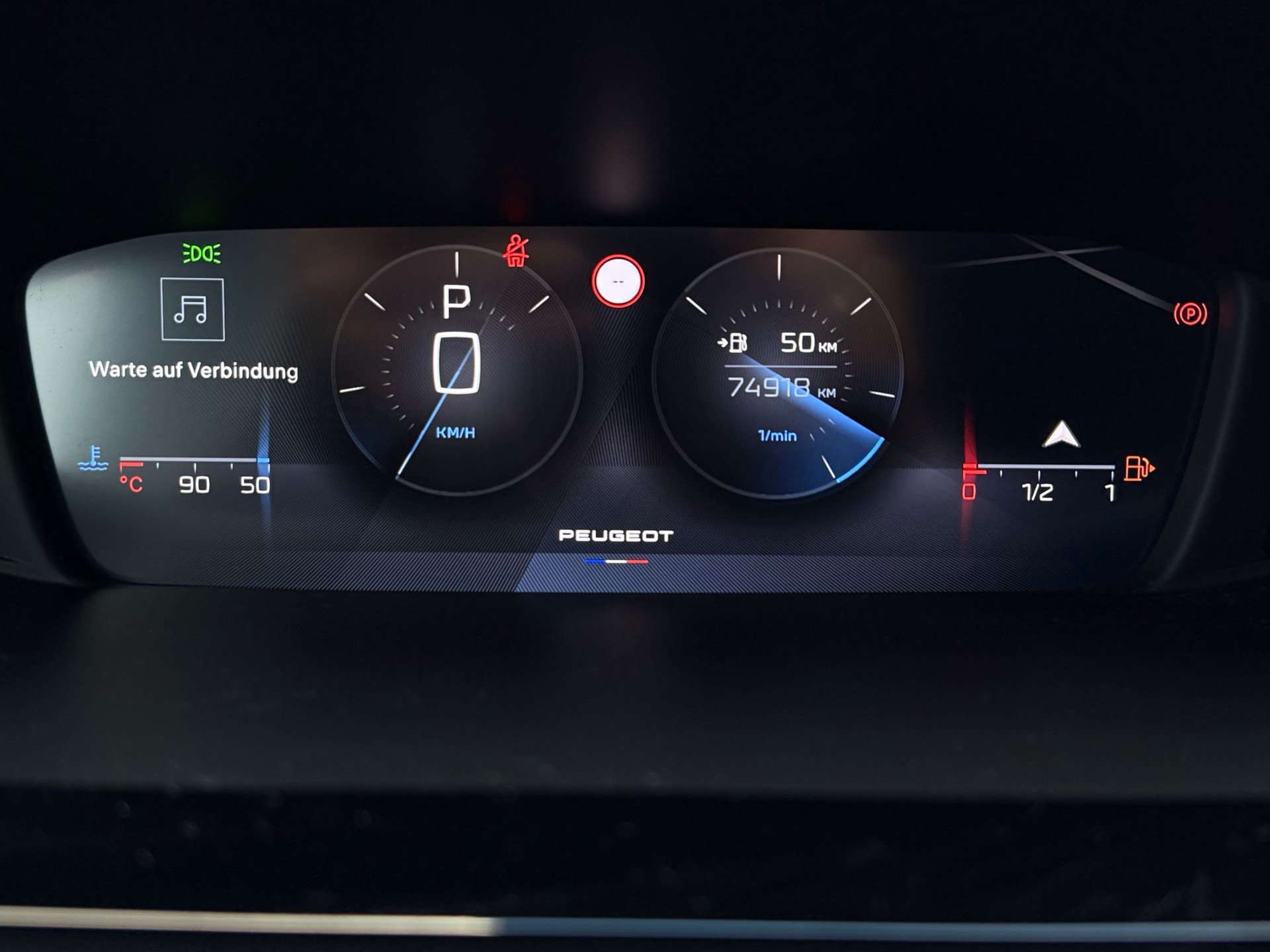 PEUGEOT 1.5 BlueHDi Allure Pack-image-11
