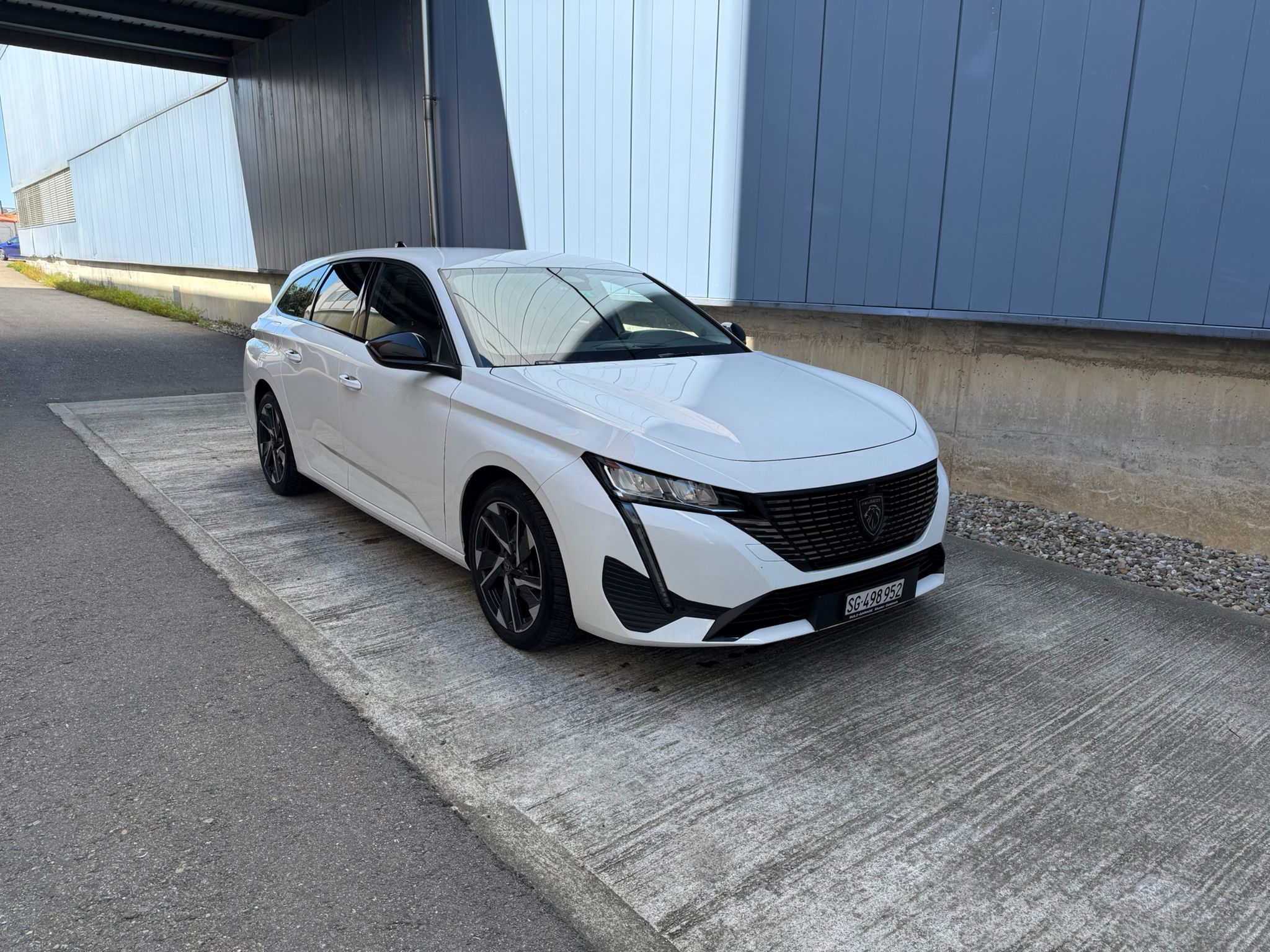 Car photo