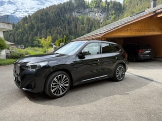 BMW iX1 30e xDrive-image-0