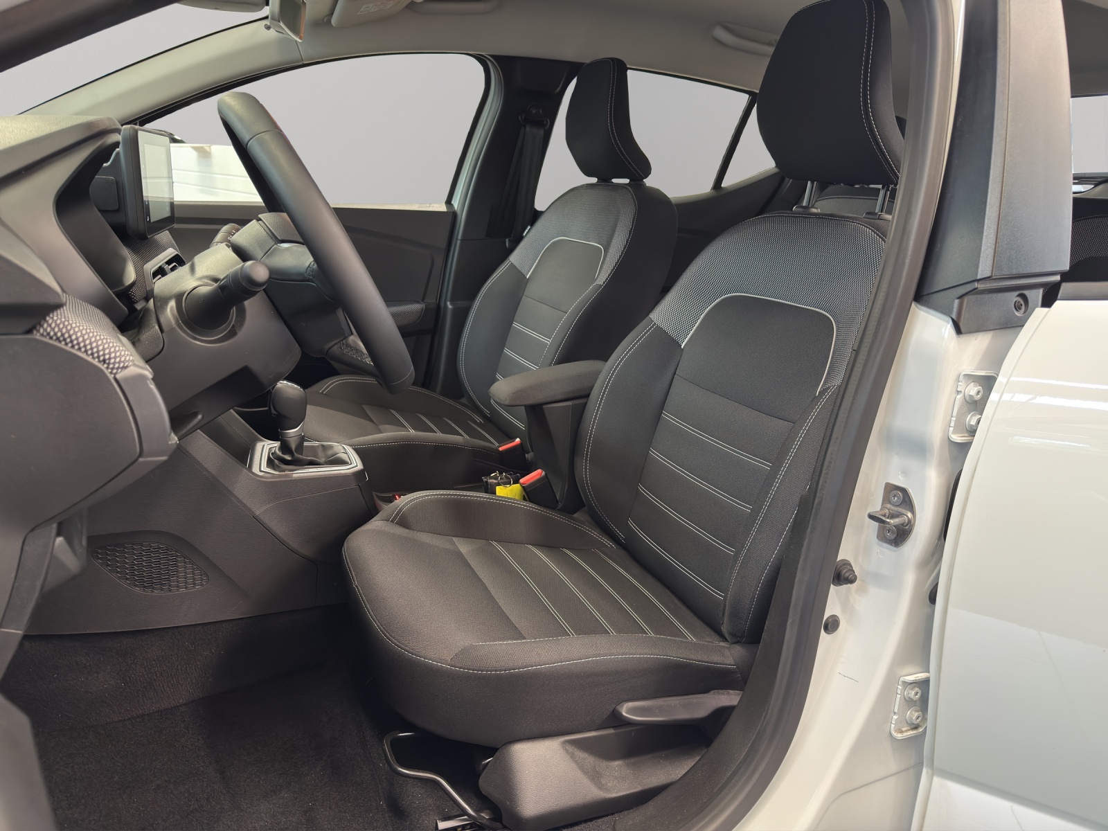 DACIA Sandero TCe 90 Expression CVT-image-3