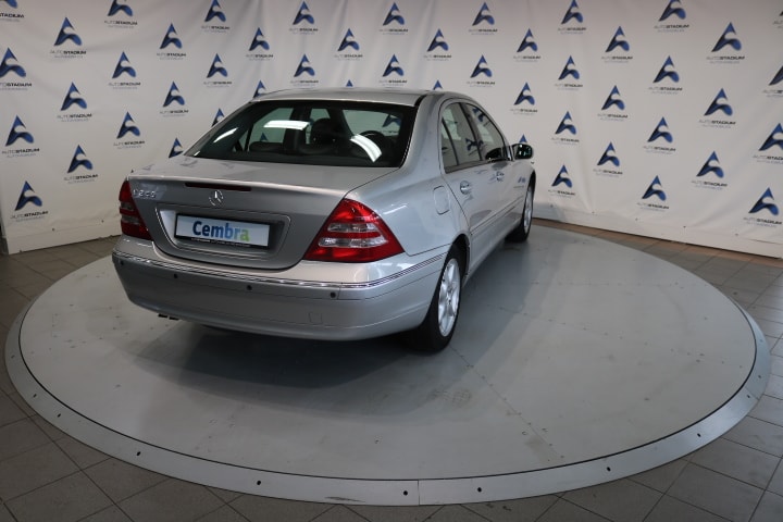 MERCEDES-BENZ C 240 Elégance-image-21