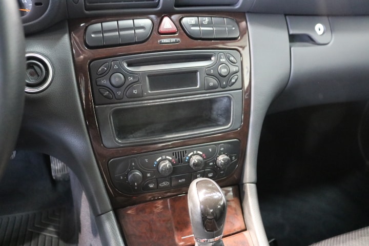 MERCEDES-BENZ C 240 Elégance-image-31
