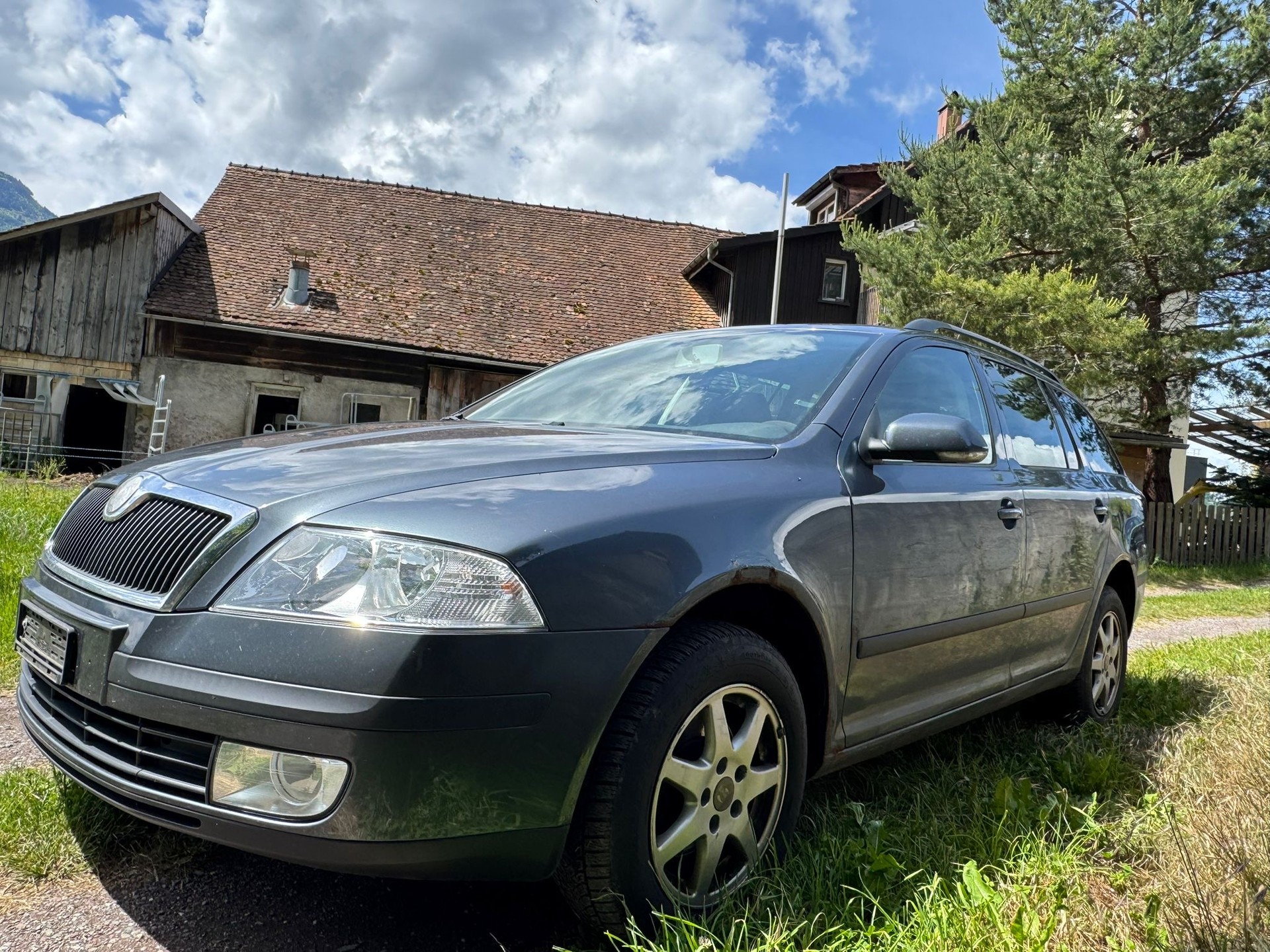 SKODA Octavia 1.9 TDI Adventure 4x4-image-1