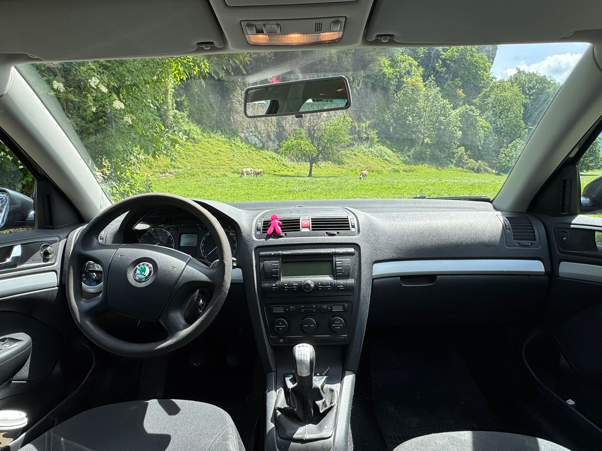 SKODA Octavia 1.9 TDI Adventure 4x4-image-14
