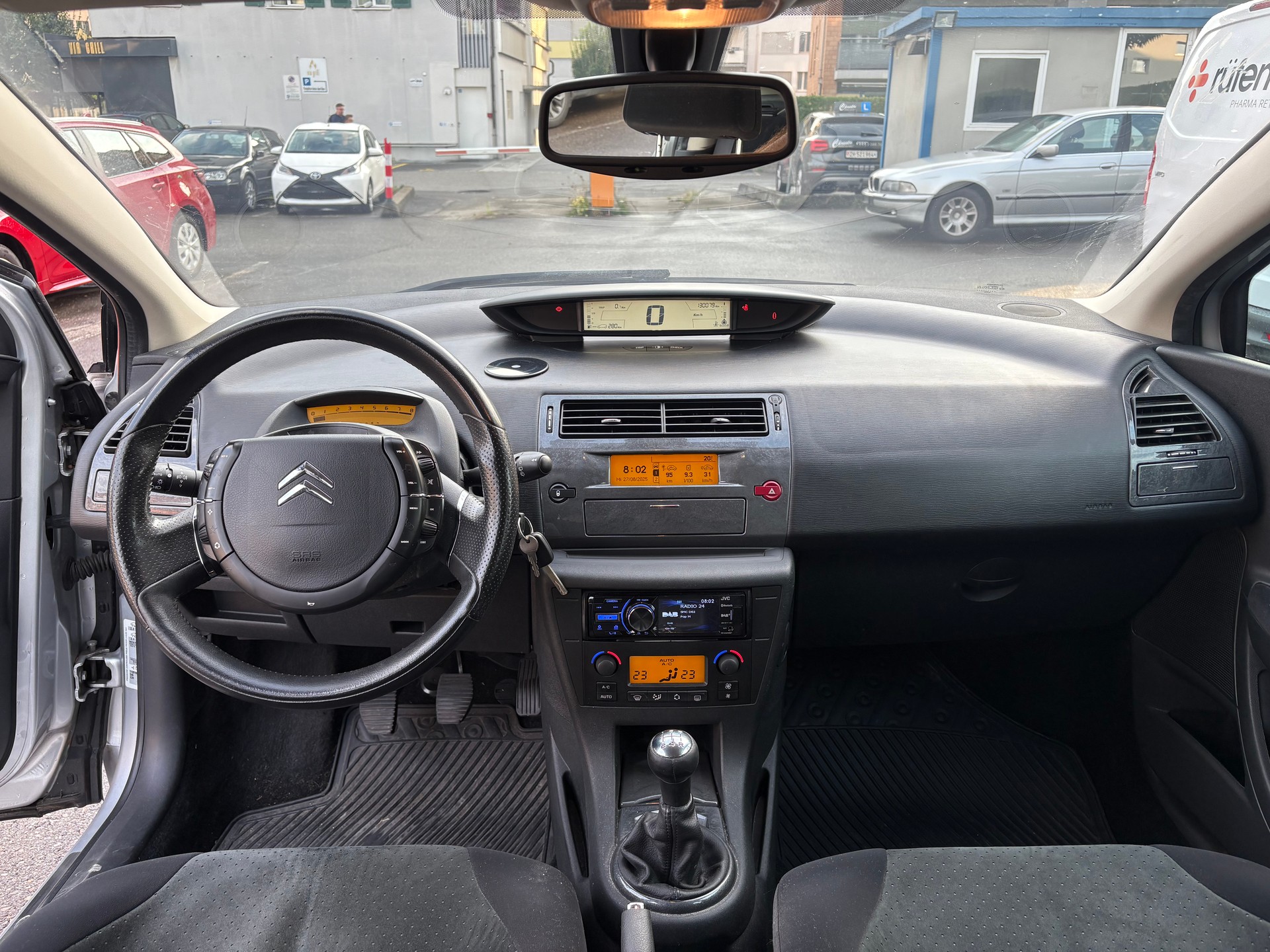 CITROEN C4 Berline 2.0i 16V Exclusive-image-7