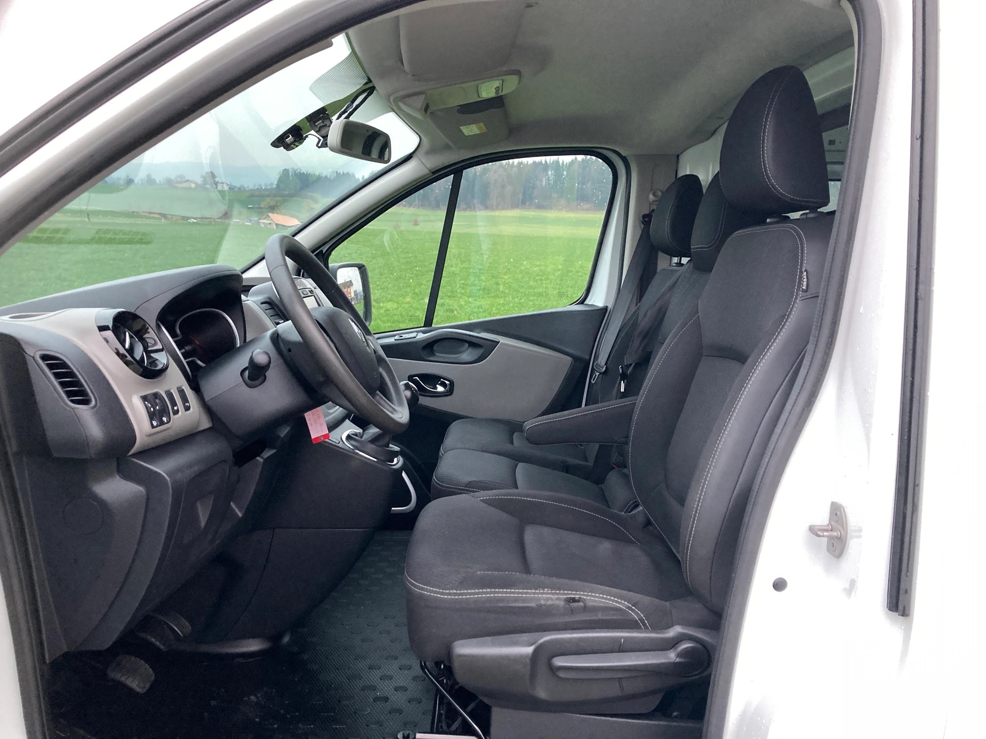 RENAULT Trafic 1.6 dCi 120 2.9t Business L1H1-image-7