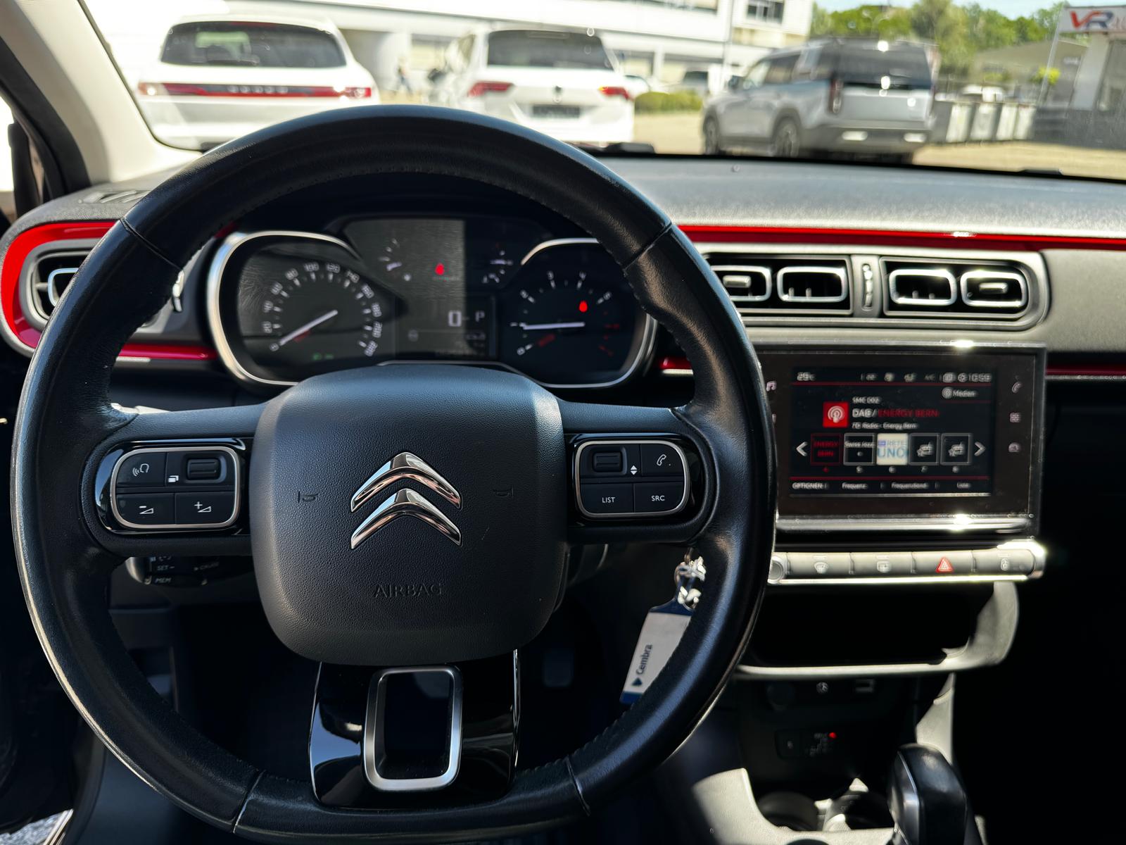 CITROEN C3 1.2i PureTech Shine EAT6-image-17