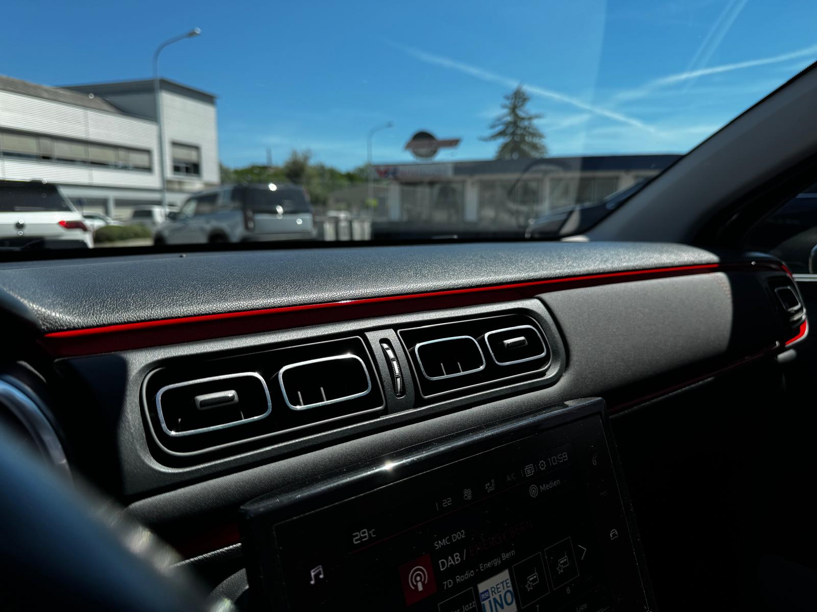 CITROEN C3 1.2i PureTech Shine EAT6-image-22