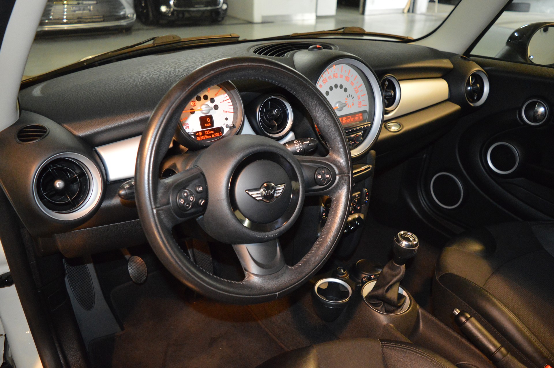 MINI Cooper-image-14