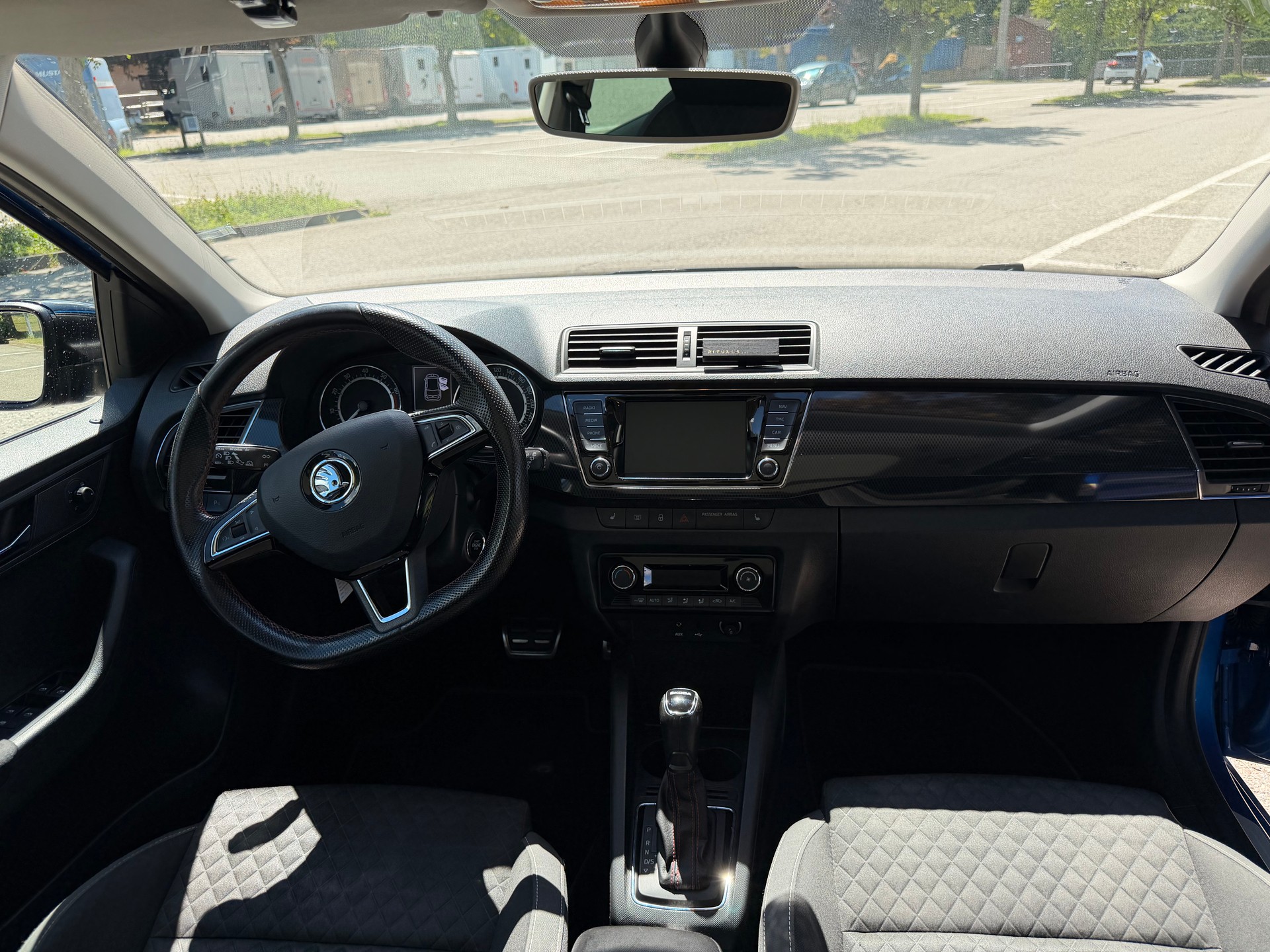 SKODA Fabia 1.0 TSI Monte Carlo DSG-image-4