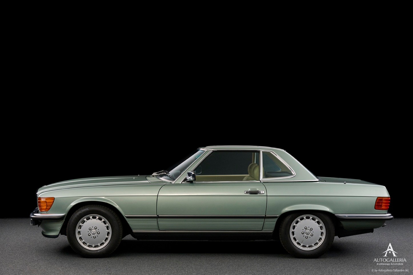 MERCEDES-BENZ 300 SL Automatic-image-4