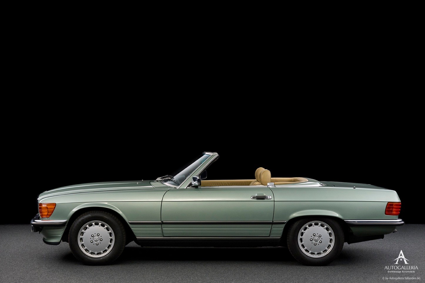 MERCEDES-BENZ 300 SL Automatic-image-2