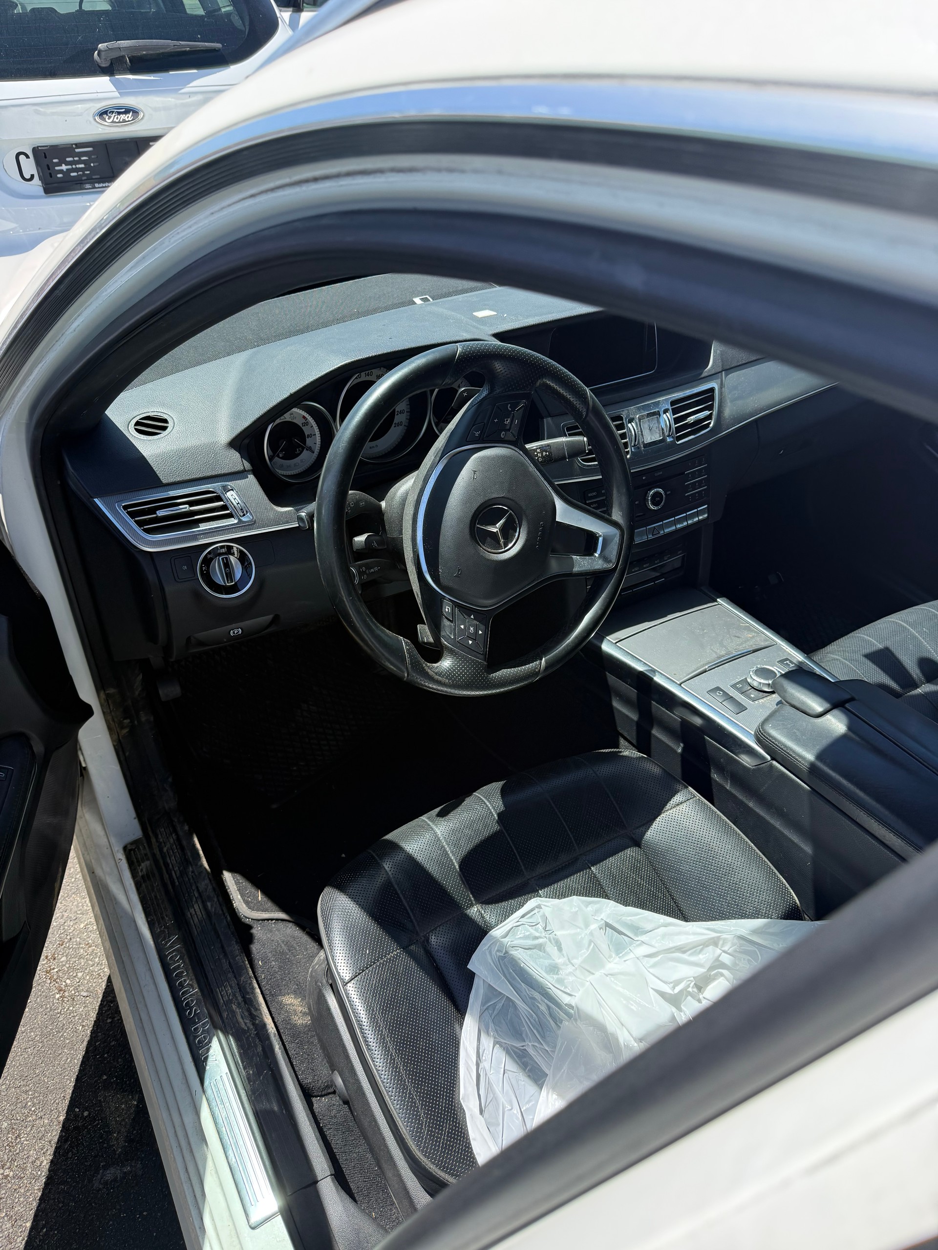 MERCEDES-BENZ E 350 BlueTEC 4Matic 7G-Tronic-image-4