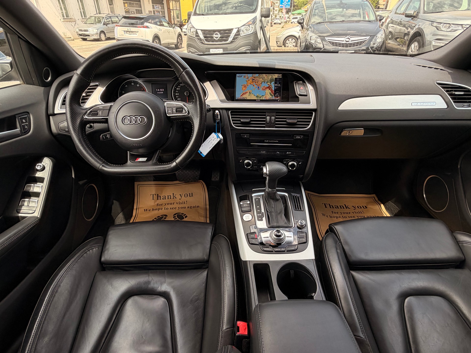 AUDI A4 Avant 2.0 TFSI quattro s-tronic S-Line-image-18