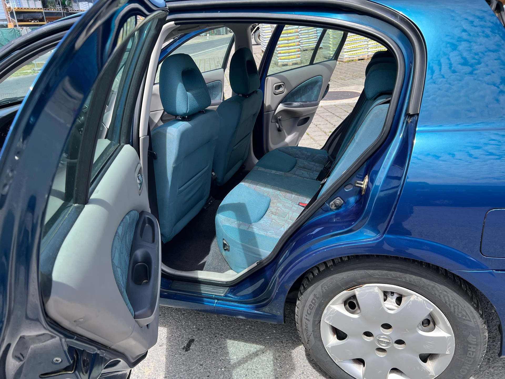 NISSAN Almera 1.8 16V Comfort-image-9