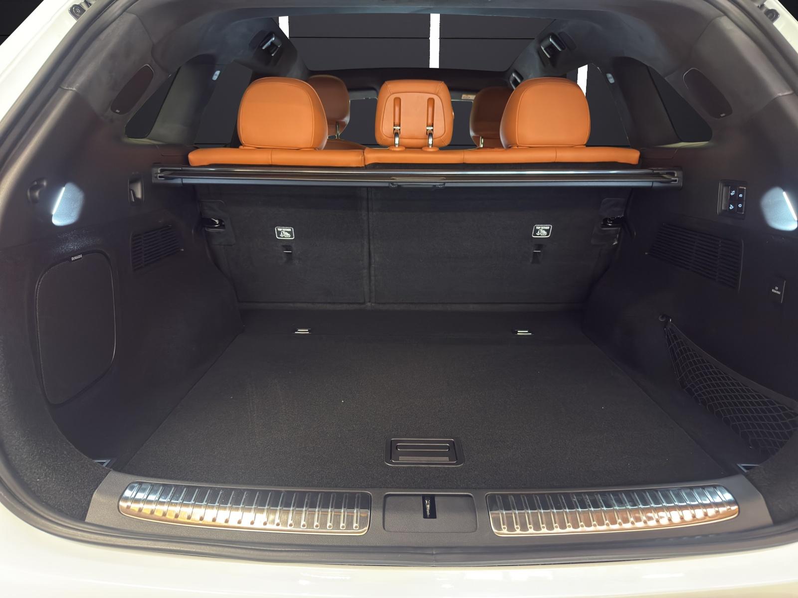 XPENG G9 Performance AWD-image-13