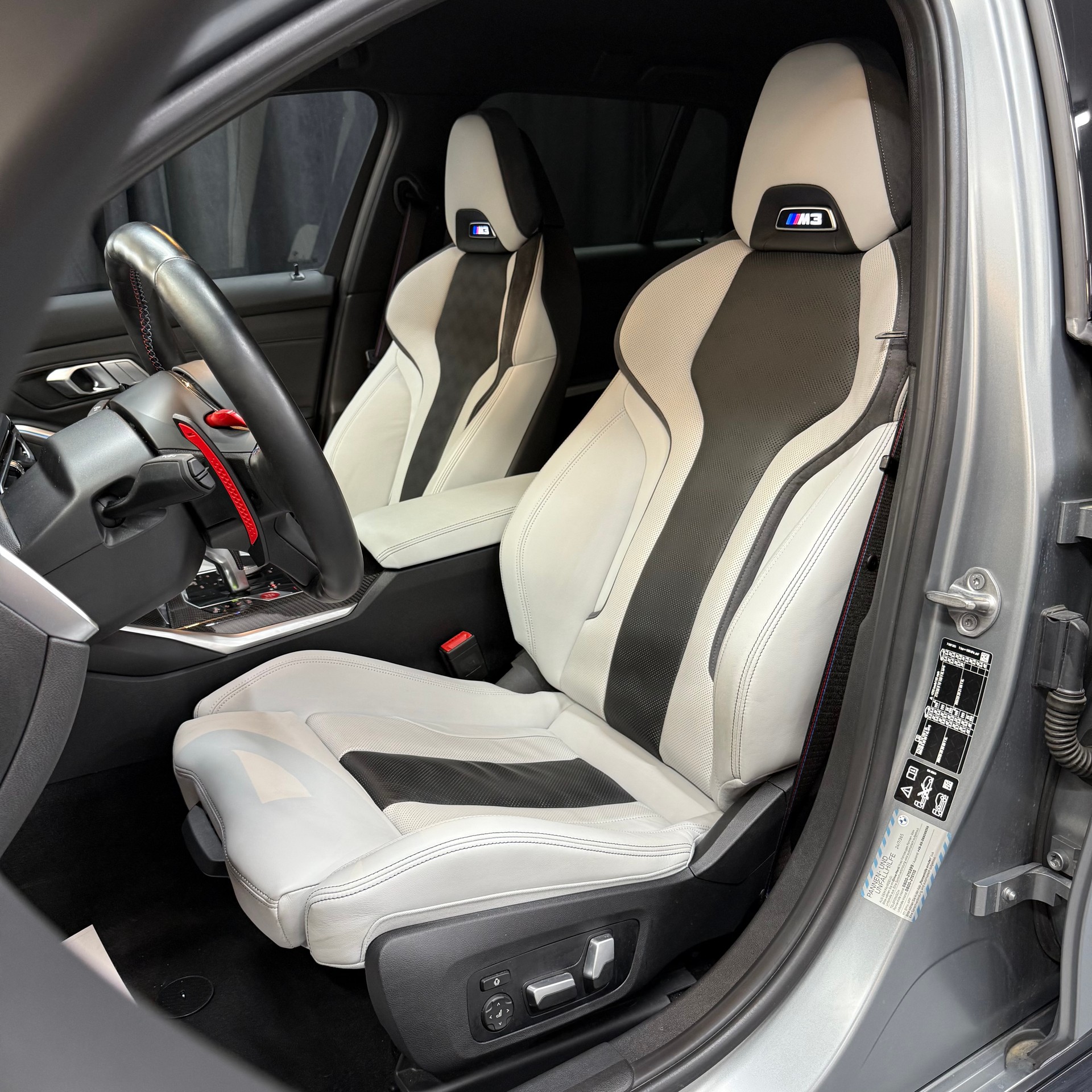 BMW M3 Touring xDrive Competition M Individual Frozen Pure Grey-image-9