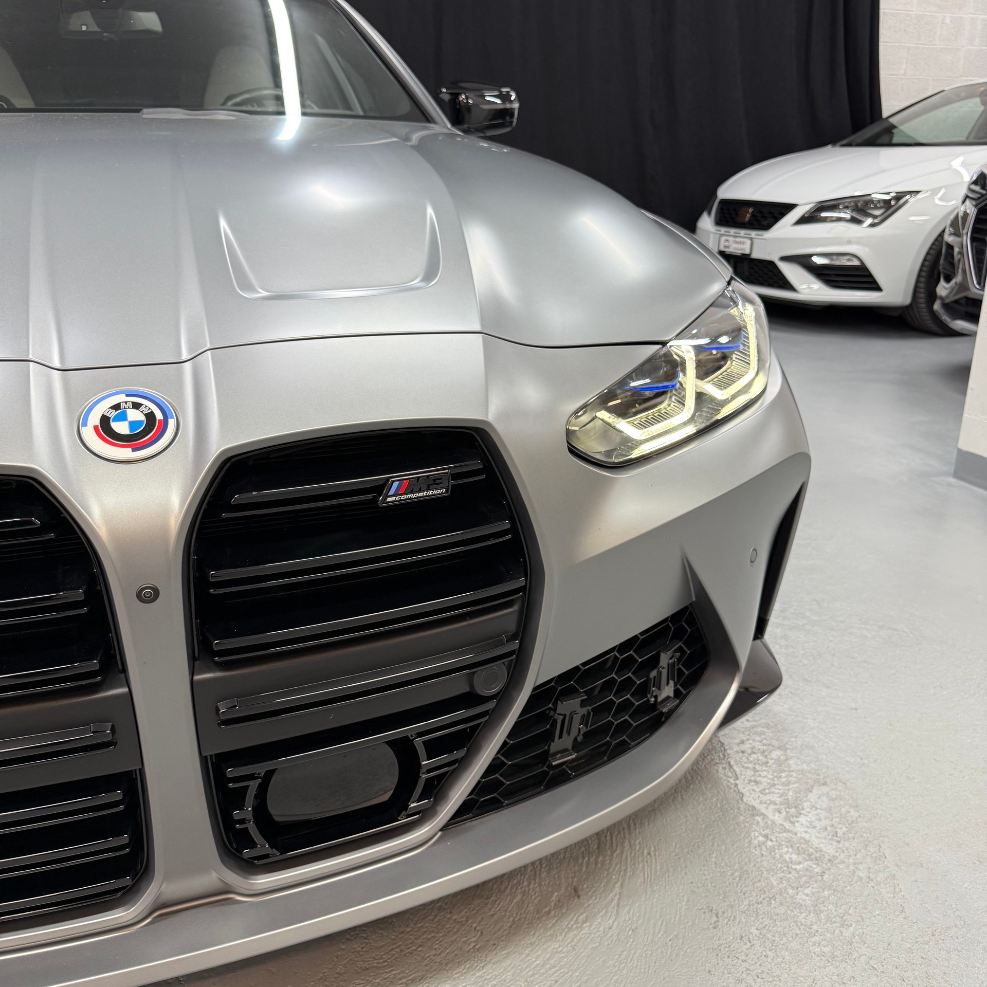 BMW M3 Touring xDrive Competition M Individual Frozen Pure Grey-image-3