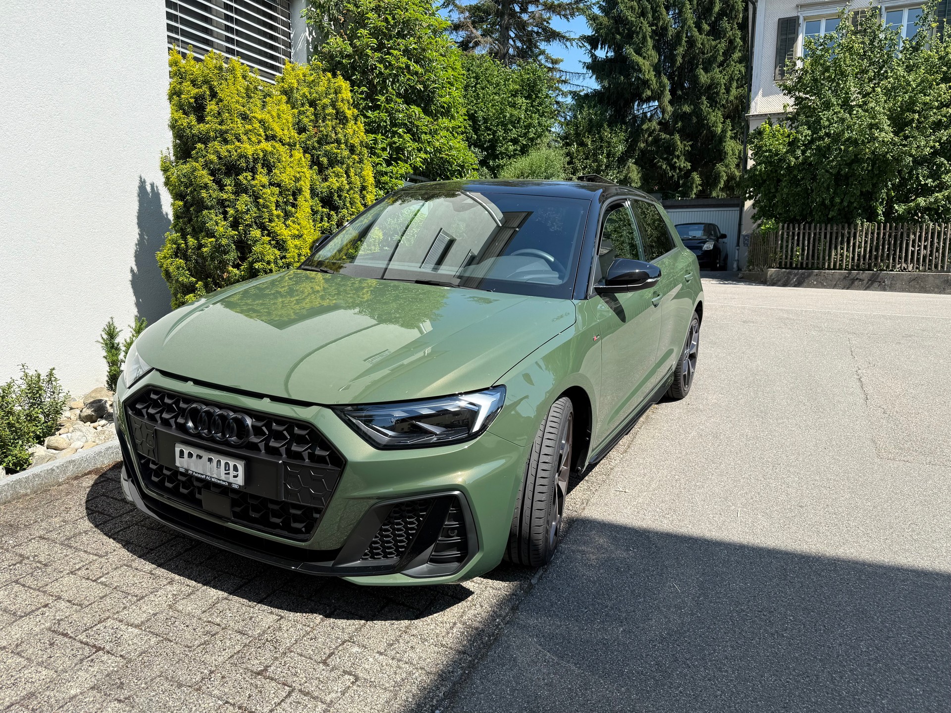 AUDI 1.0 30 TFSI S Line S-Tronic-image-0