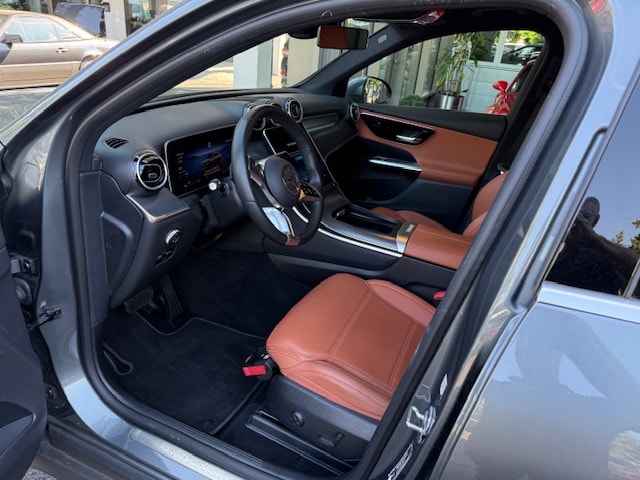 MERCEDES-BENZ GLC 220 d 4Matic 9G-Tronic-image-9