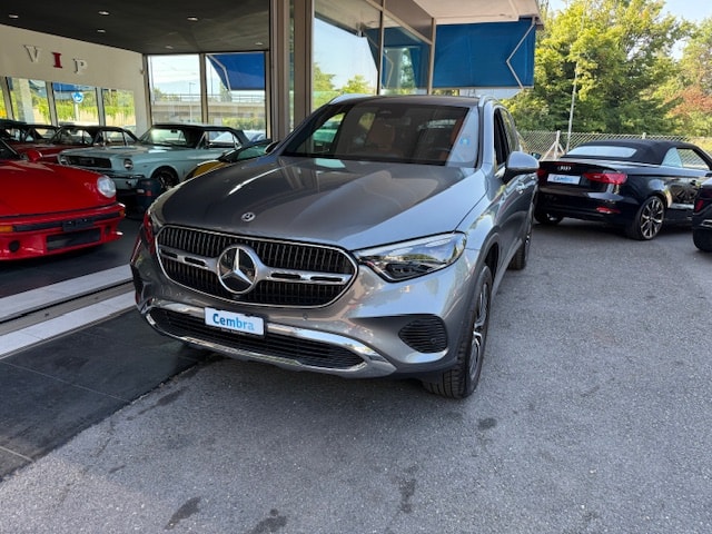 MERCEDES-BENZ GLC 220 d 4Matic 9G-Tronic-image-2