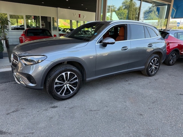 MERCEDES-BENZ GLC 220 d 4Matic 9G-Tronic-image-3