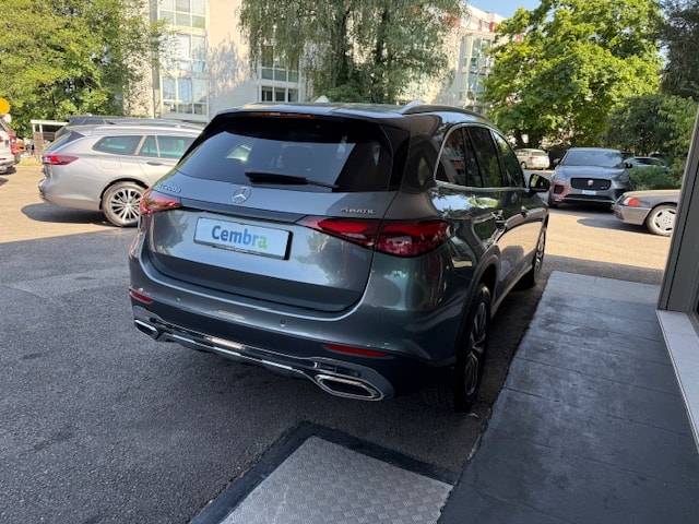 MERCEDES-BENZ GLC 220 d 4Matic 9G-Tronic-image-5