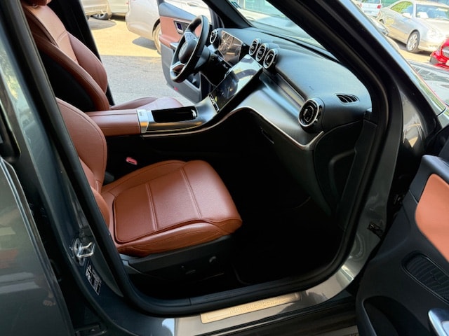 MERCEDES-BENZ GLC 220 d 4Matic 9G-Tronic-image-7