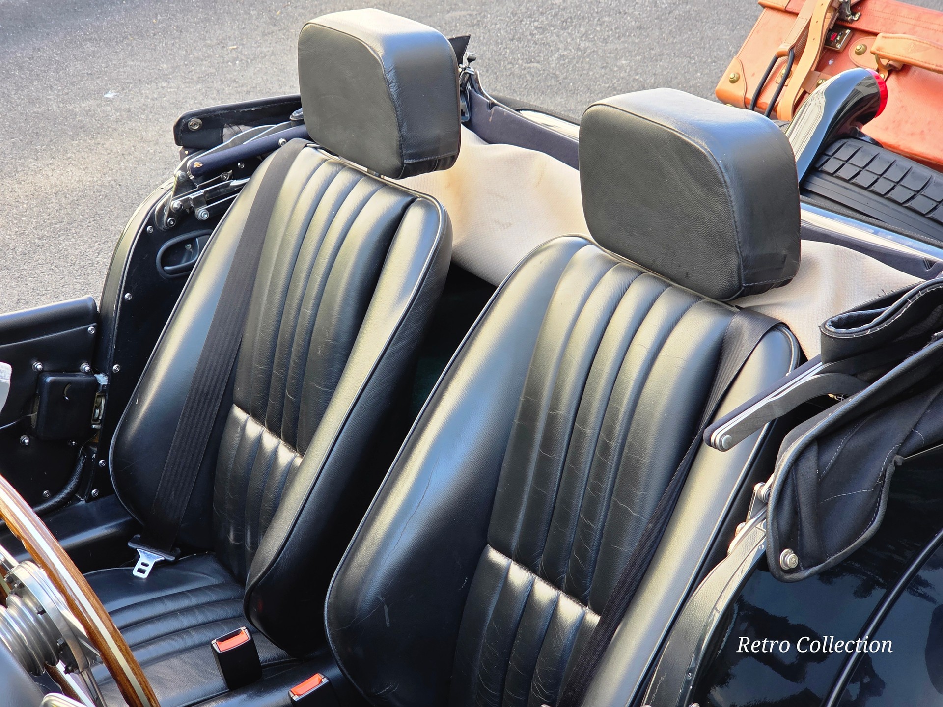 MORGAN Roadster V6 3.0l - voiture CH - British Racing Green - faible kilométrage - expertisée 02.26.-image-12