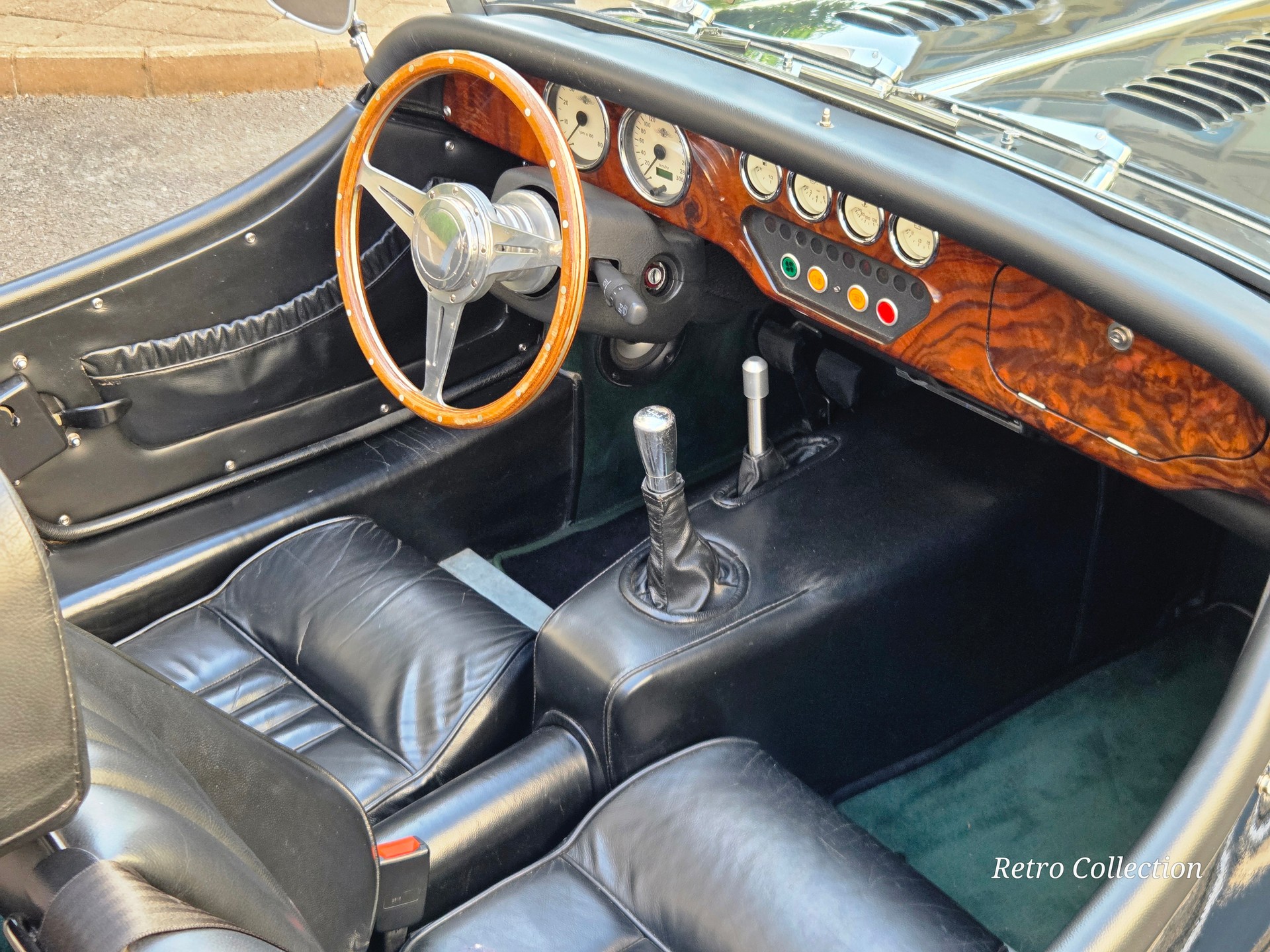 MORGAN Roadster V6 3.0l - voiture CH - British Racing Green - faible kilométrage - expertisée 02.26.-image-13