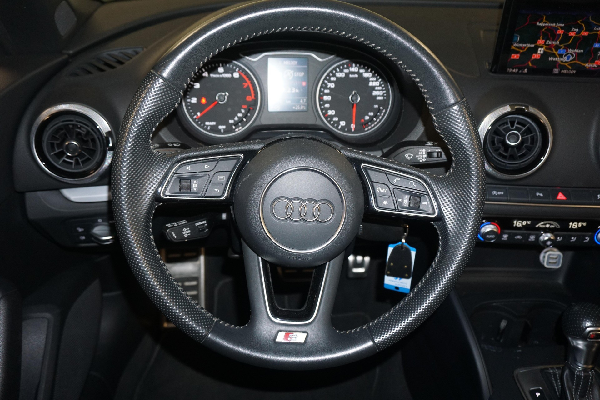 AUDI A3 Cabriolet 1.5 35 TFSI Sport S-Tronic-image-8
