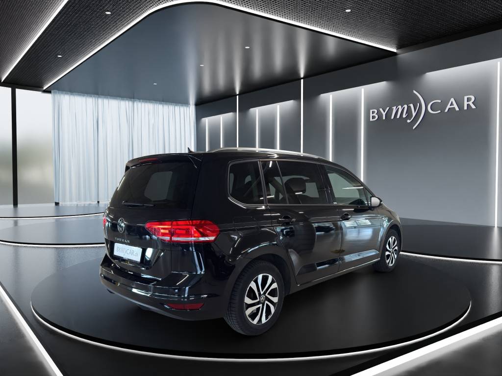 VW Touran 1.5 TSI EVO Comfortline DSG-image-4