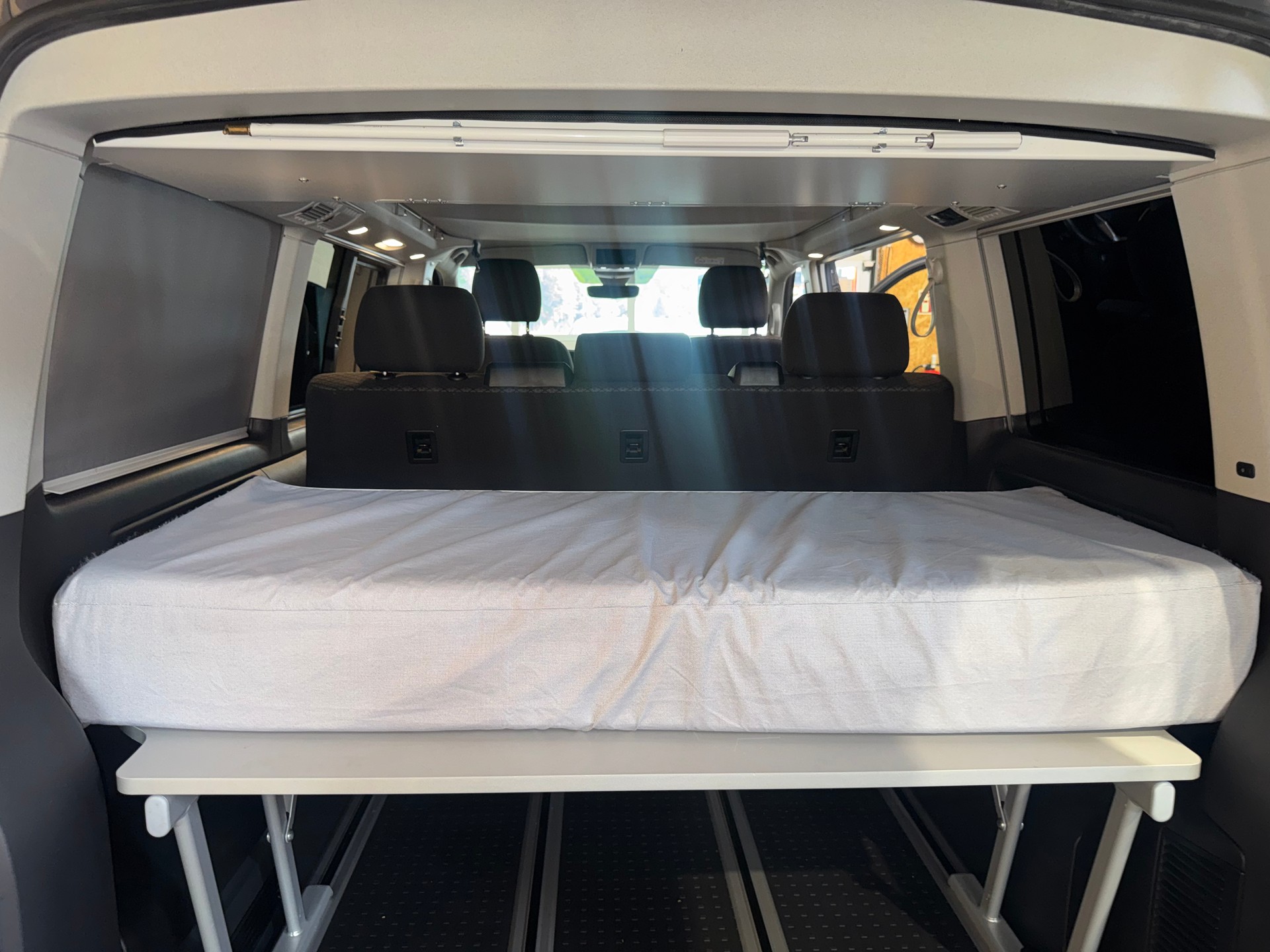 VW T6.1 California 2.0 Bi-TDI Beach Edition Liberty 4Motion DSG-image-9