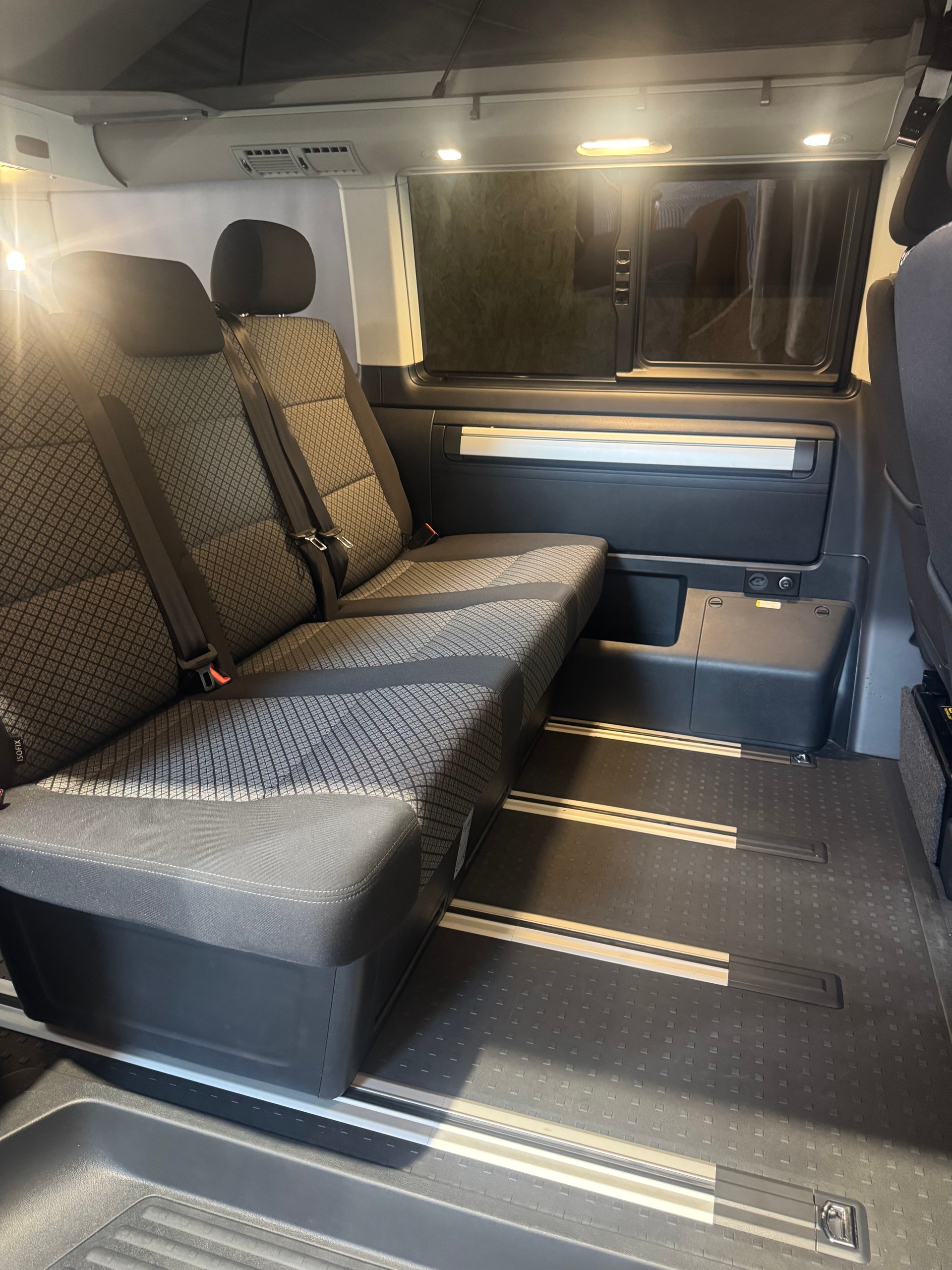 VW T6.1 California 2.0 Bi-TDI Beach Edition Liberty 4Motion DSG-image-11