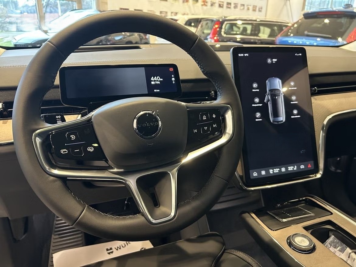 VOLVO EX90 Twin Plus AWD 7 Sitzer-image-10