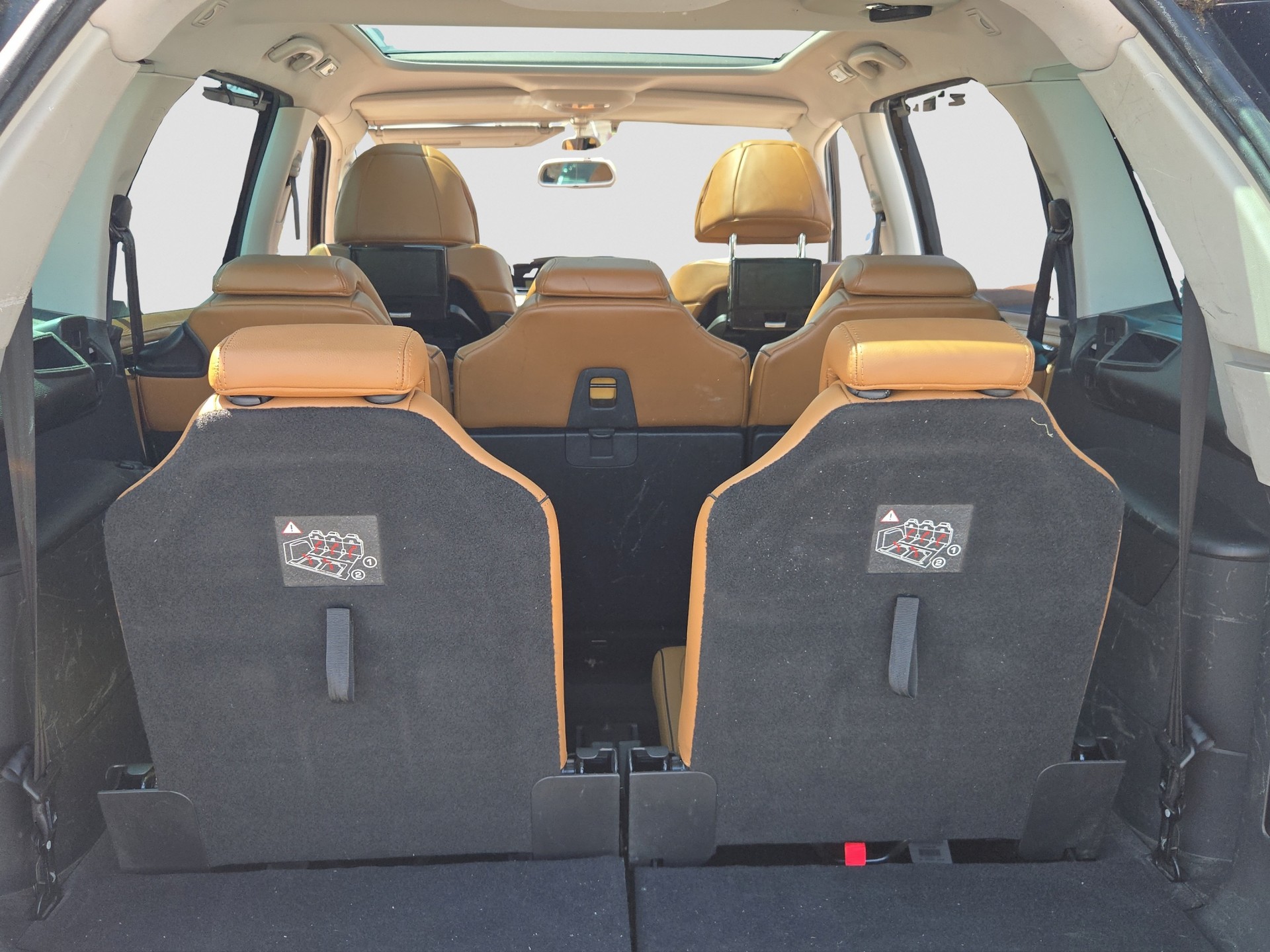 CITROEN Grand C4 Picasso 2.0 HDI Exclusive Automatic-showroom-element-3