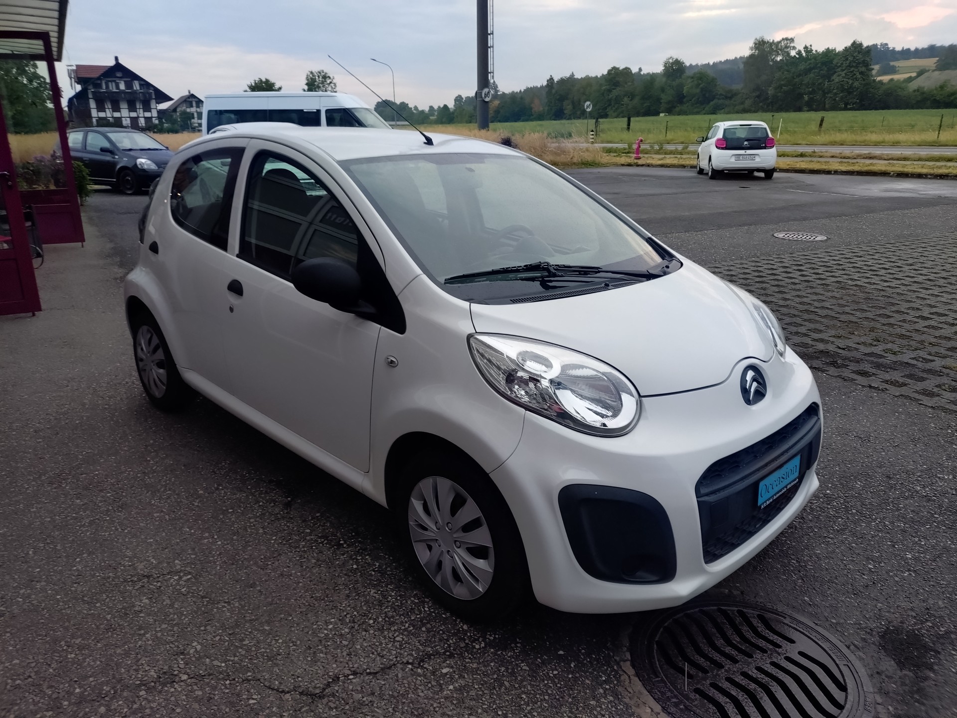 CITROEN C1 1.0i Attraction-image-5