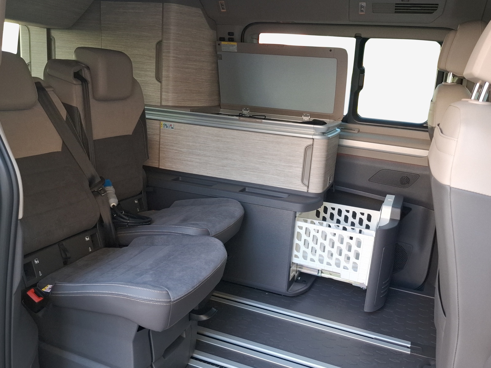 VW California 2.0 TDI Ocean Liberty-image-11