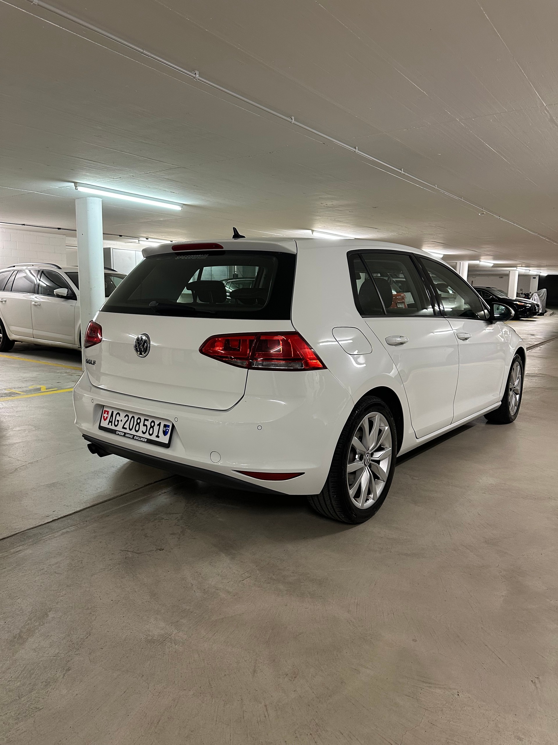 VW GOLF-image-2