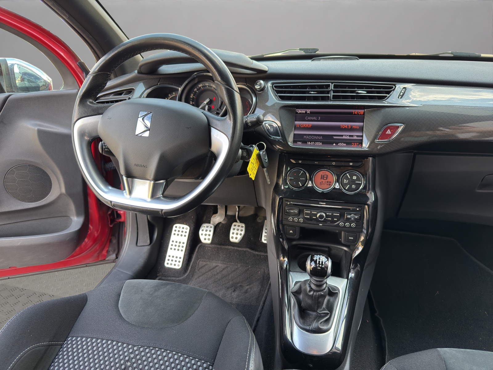 DS AUTOMOBILES DS3 1.6 THP Sport Chic-image-13