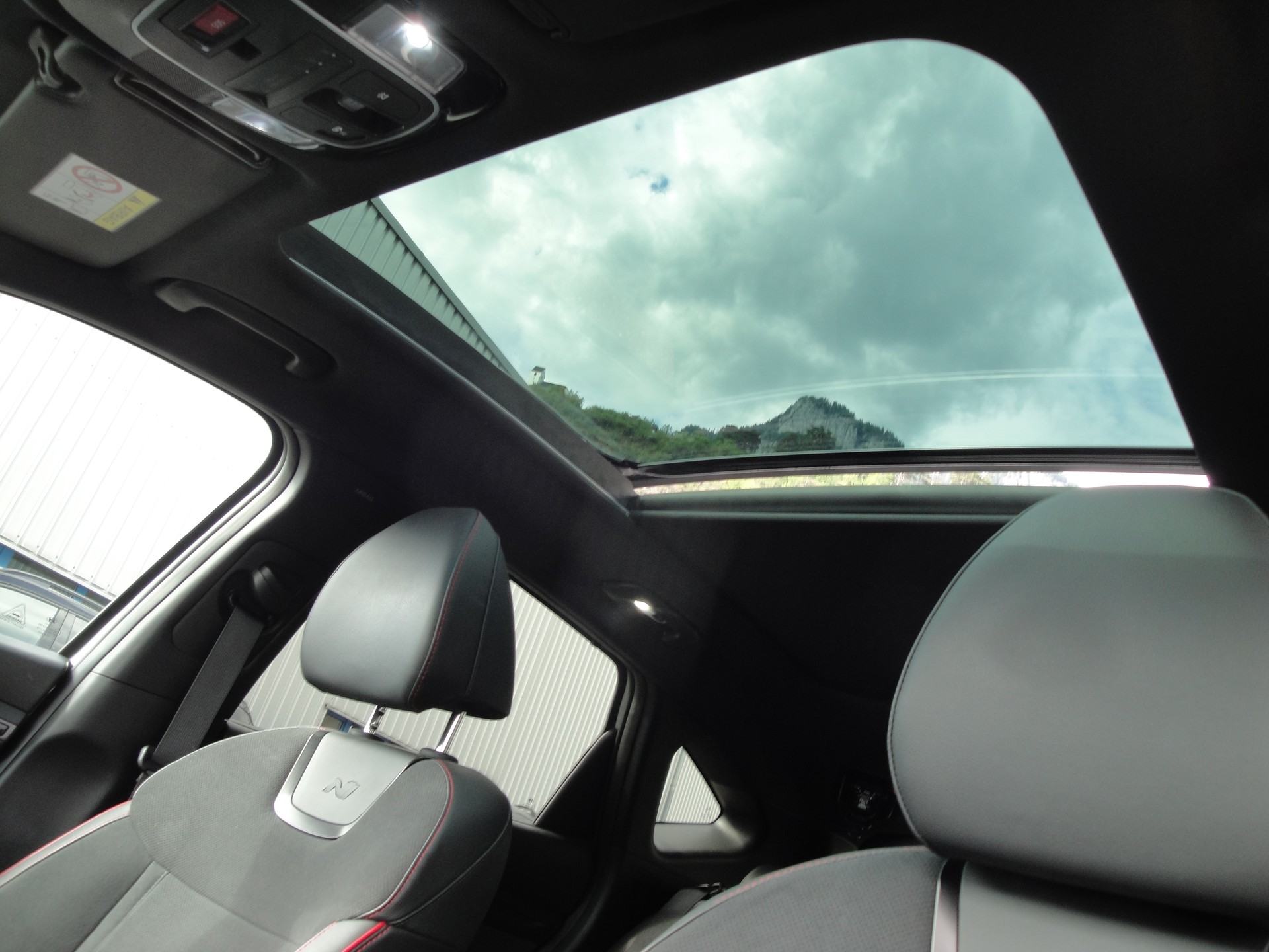 HYUNDAI Tucson 1.6HEV NLi LUX 4WD-image-12